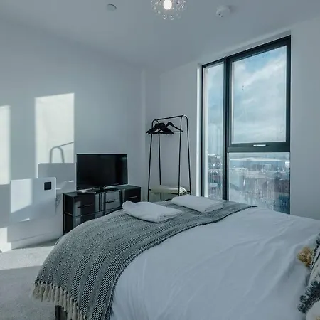Stunning 2-Bed Premium Apartment - Free Wi-Fi Preston  Exterior photo