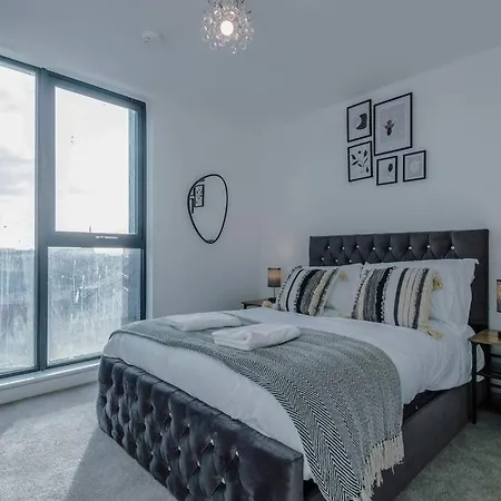 Stunning 2-Bed Premium Apartment - Free Wi-Fi Preston  Exterior photo